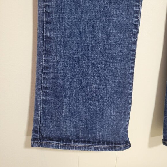 Levi's Size 16 Medium Wash Denim Blue Classic Bootcut Summer Casual Jeans - Picture 4 of 14